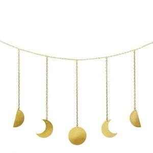 Moon chain decor